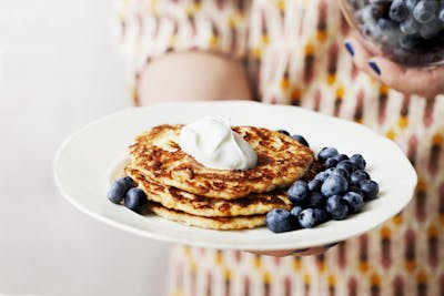 Low-Carb Pancakes with Berries and Whipped Cream